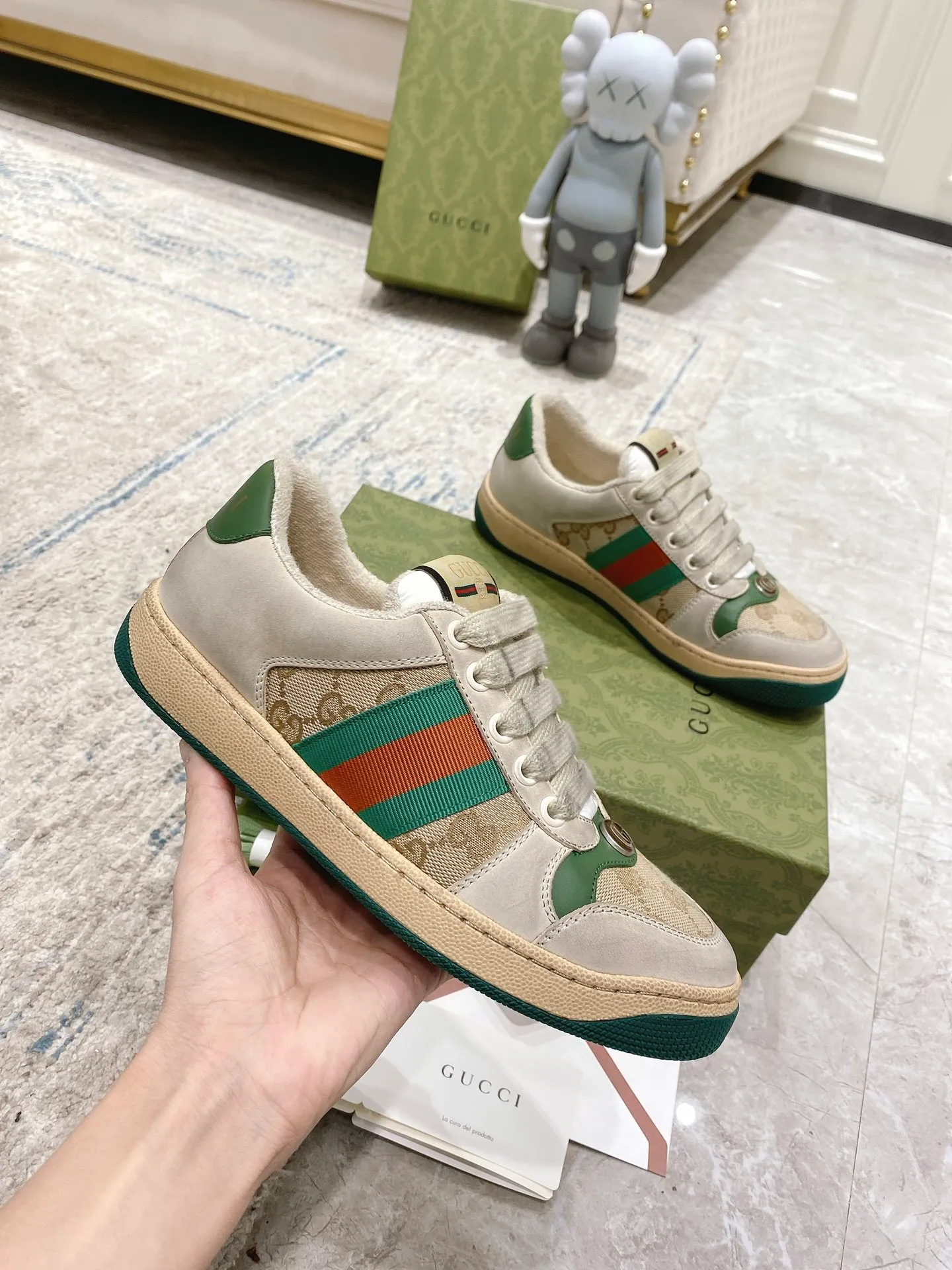 Gucci - Newly upgraded Gucci dirty shoes for couples 👫 2022 early spring new style... GG series distressed casual dirty shoes for the catwalk ⚠️⚠️ Original development and purchase level version... Metal double G crystal cylindrical logo... Gucci original pattern webbing... Exclusive color rubbed cowhide fabric, original terry cloth is delicate, soft and more comfortable and breathable, privately stamped two-color original TPU outsole (lower layer is wider, upper layer is narrower) Ready stock, matching packaging... 35-40/39-44 regular size 💰Female style 290 💰Male style 290